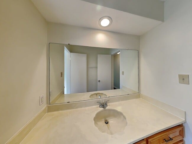 Building Photo - 4907 Eagle Trail Dr