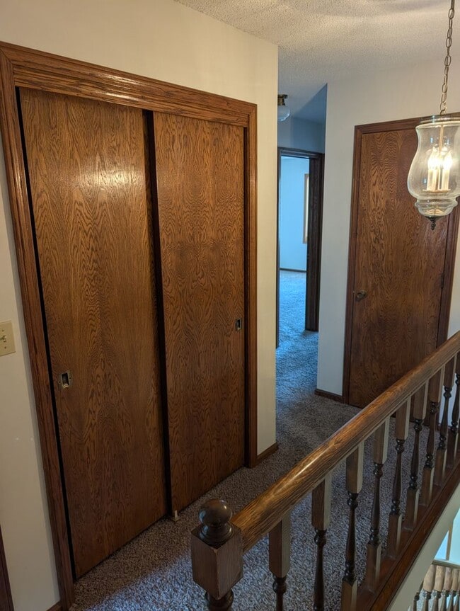 Building Photo - Fully Updated 3 Bedroom 3 Bath Townhouse with 2 Stall Attatched Garage