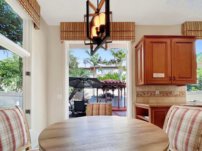 Building Photo - 9761 Claiborne Square