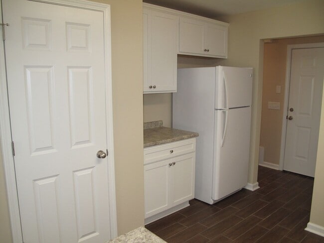 Building Photo - 145 Connor Lp