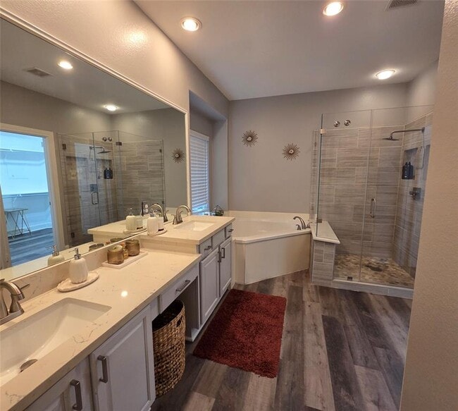 Building Photo - 8208 Endeavor Cir