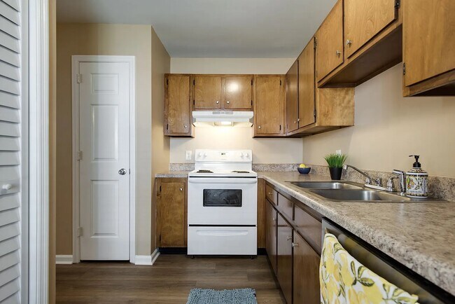 Building Photo - 2936 Torbett St