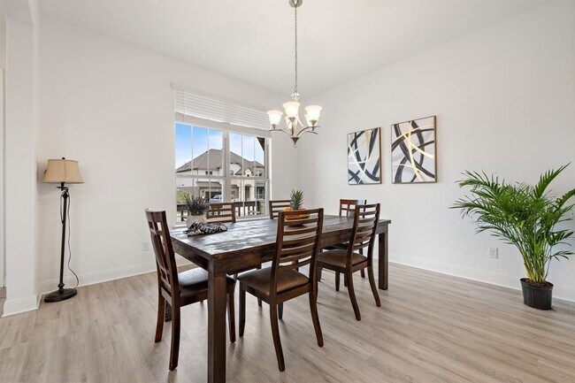 Building Photo - 2901 Oak Chase Cv
