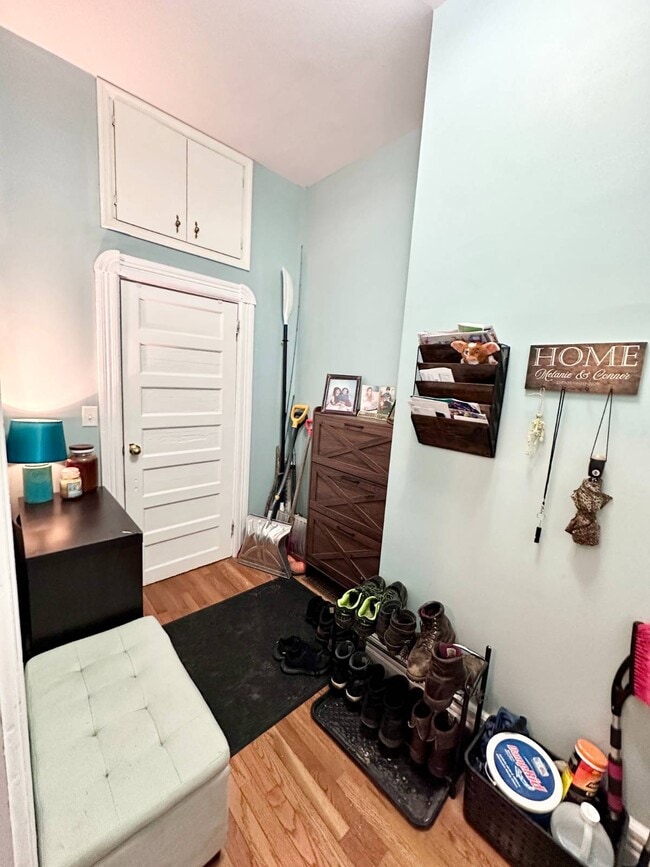 Building Photo - 1050 Wendell Ave