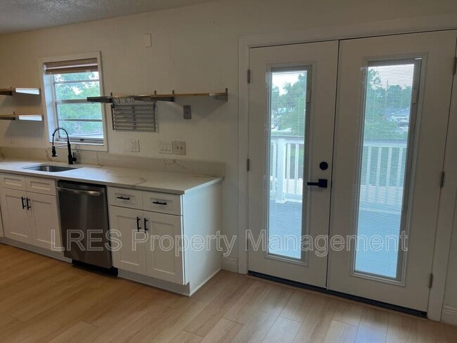 Building Photo - 1130 Quintuplet Dr