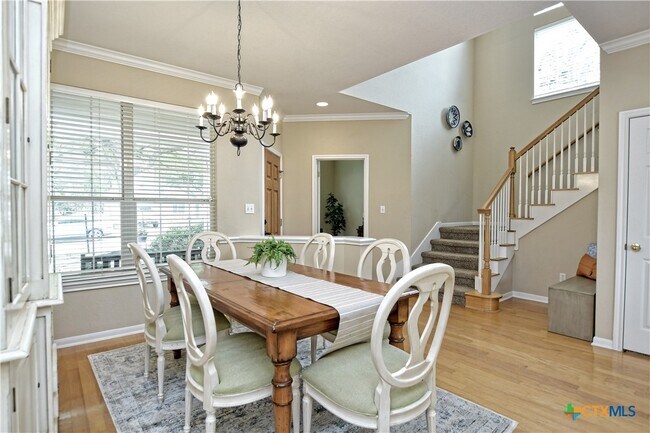 Building Photo - 2012 Wood Glen Dr