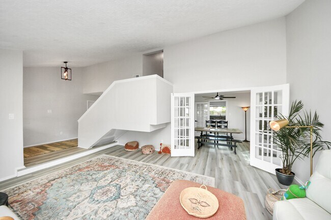 Building Photo - 1902 Kings Arms Way