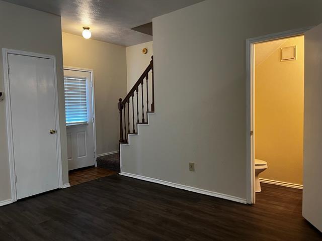 Building Photo - 611 Oriole Blvd