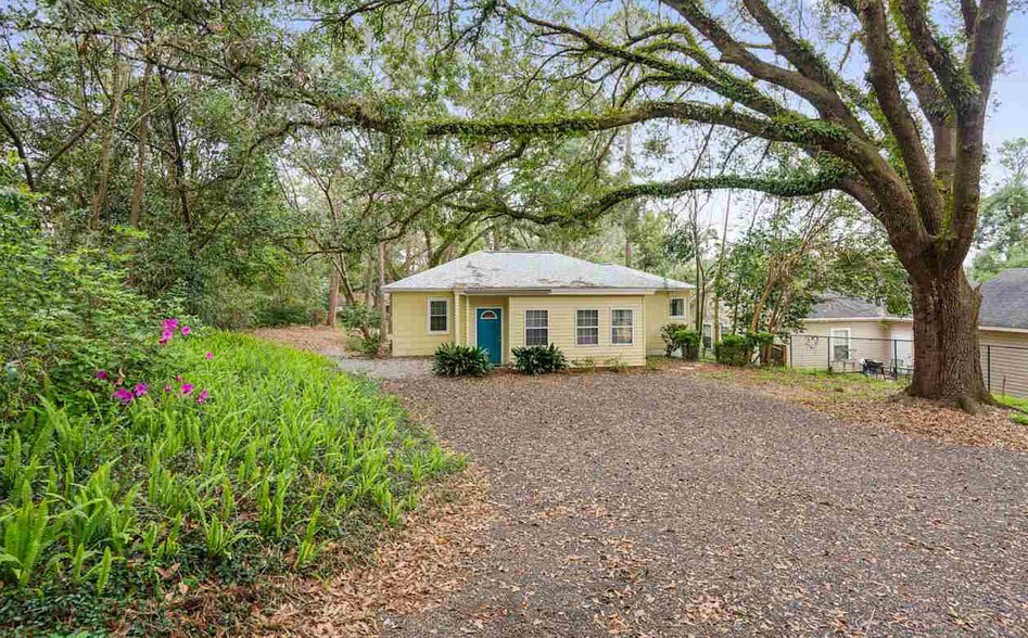Building Photo - 816 Buena Vista Dr