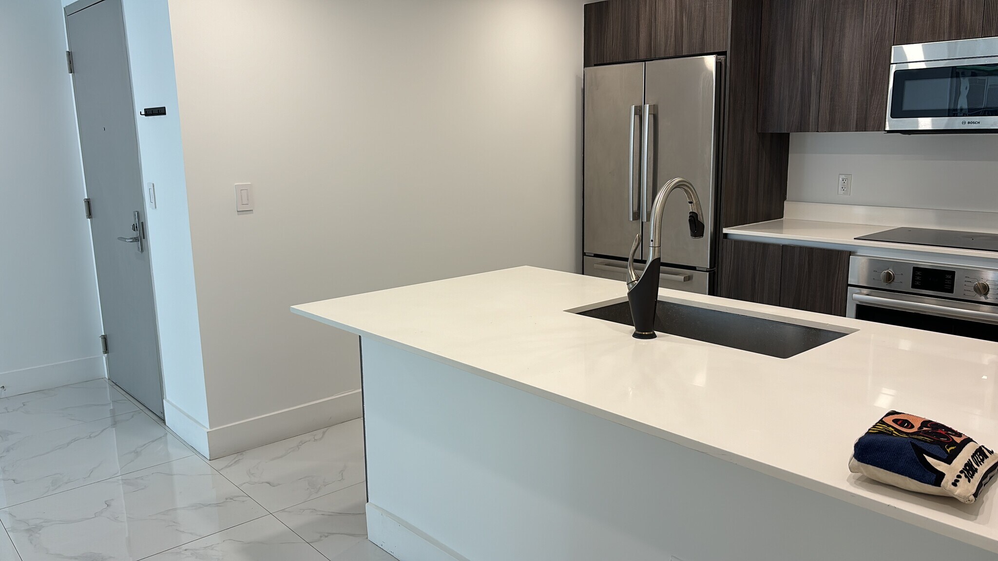 Building Photo - 240 Biscayne Blvd