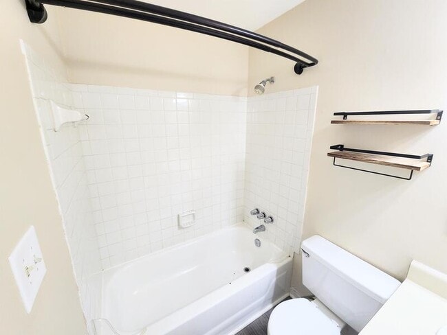Building Photo - 244 Thalia Trace Dr