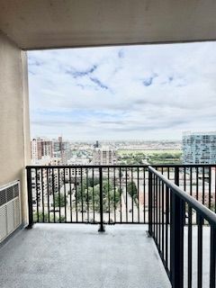 Building Photo - 1464 S Michigan Ave