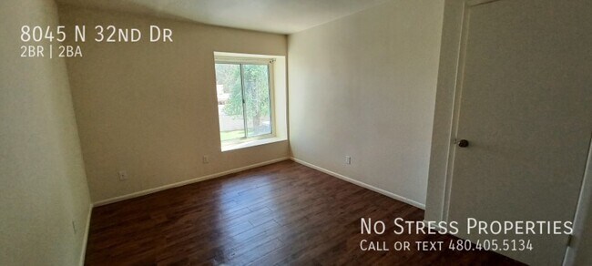 Building Photo - 2 Bed Town Home at 35th Ave and Northern!