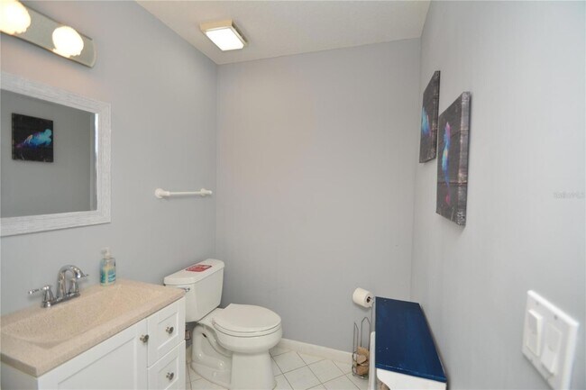 Building Photo - 7094 N Ocean Shore Blvd