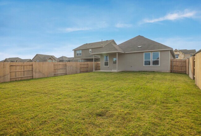 Building Photo - 181 Sugarberry Dr