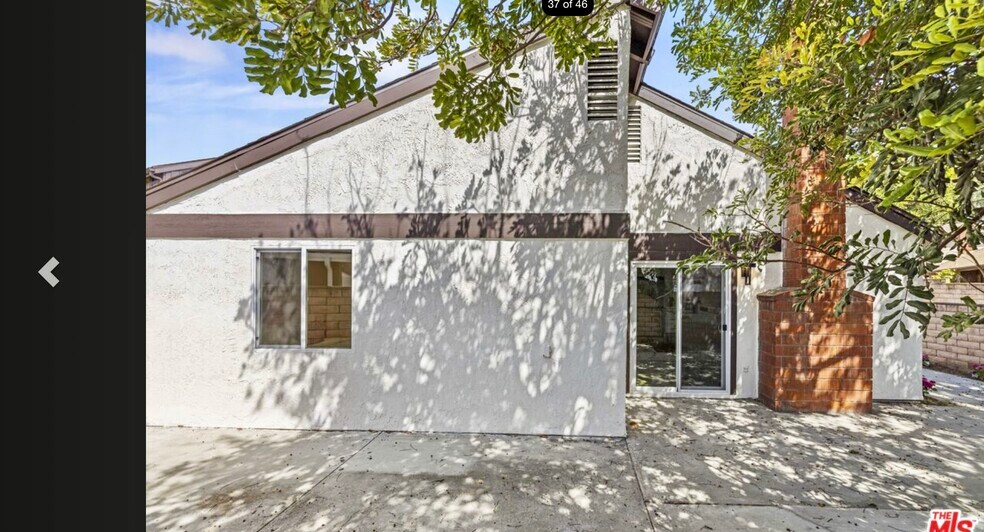 Building Photo - 13 Pepper Ct