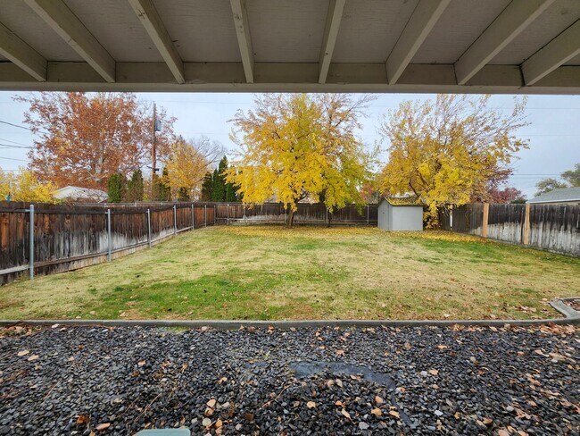 Building Photo - 224go