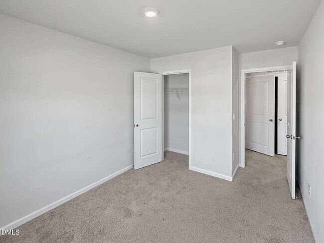Building Photo - 3307 Alibird Ln