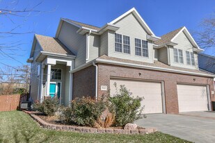 Building Photo - 9412 Forest Glen Dr