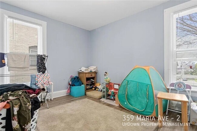 Building Photo - 359 Maria Ave