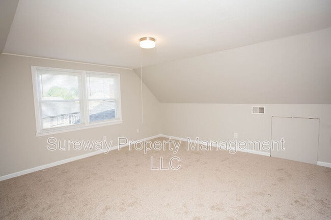 Building Photo - 11 Sedgwick Ln