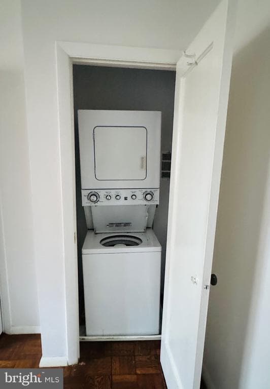 Building Photo - 3117 Martha Custis Dr