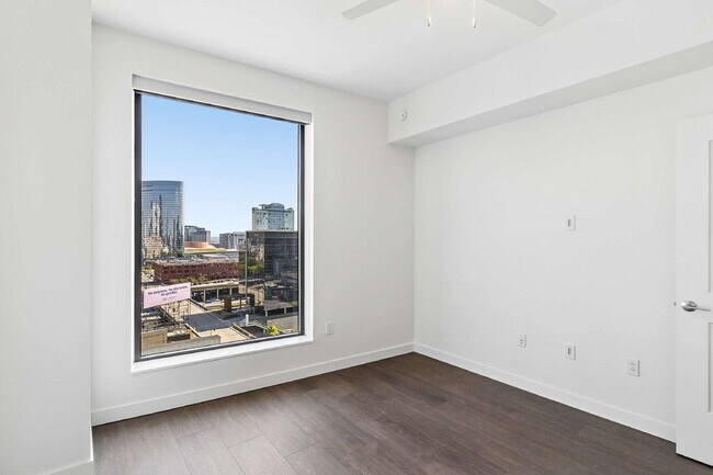 Building Photo - 1212 Demonbreun St