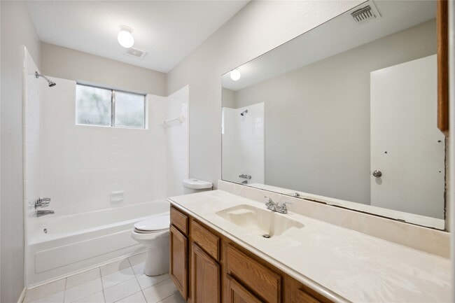 Building Photo - 20323 Pinefield Ln