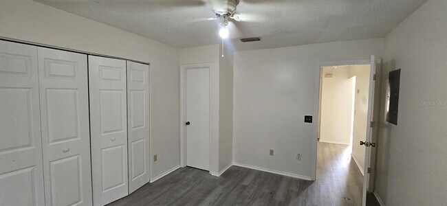 Building Photo - 526 Reading St NW