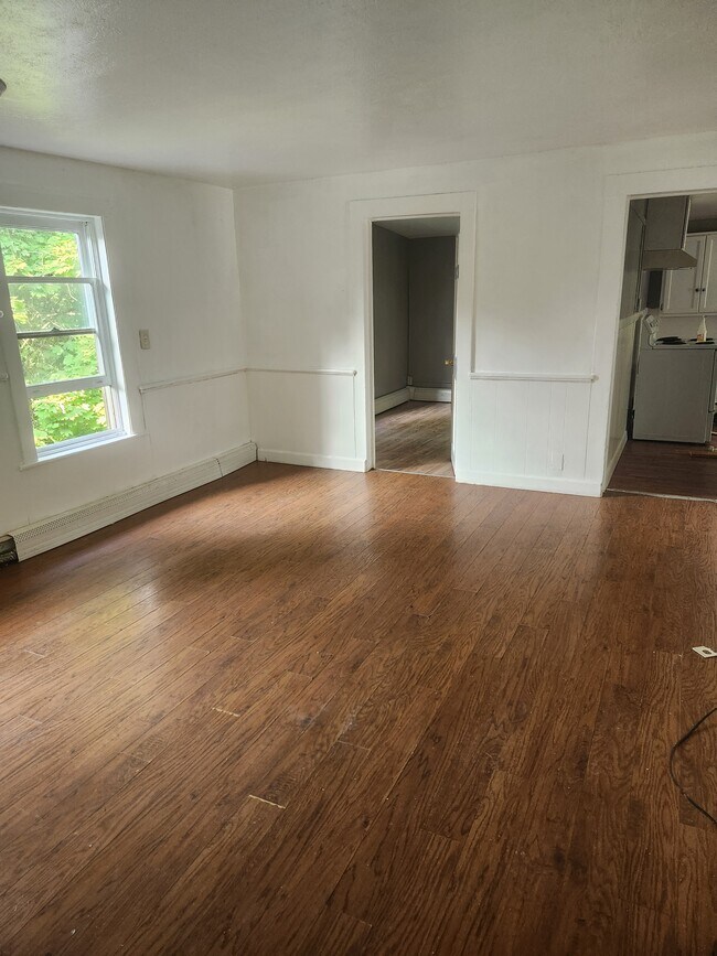 Livinh room - 53 Morrison St