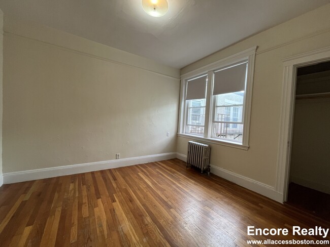 Building Photo - 1687 Commonwealth Ave