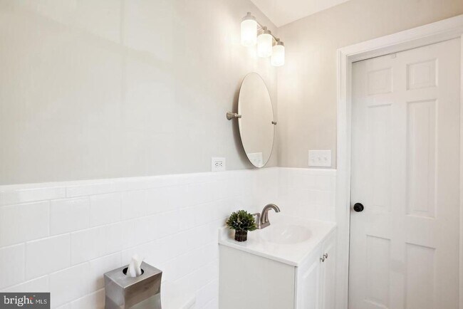 Building Photo - 7832 Fulbright Ct