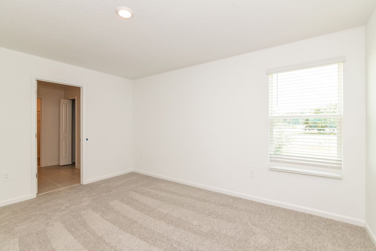 Building Photo - 4636 Hikers Dr