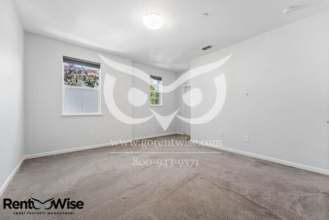 Building Photo - 1548 Glenn St