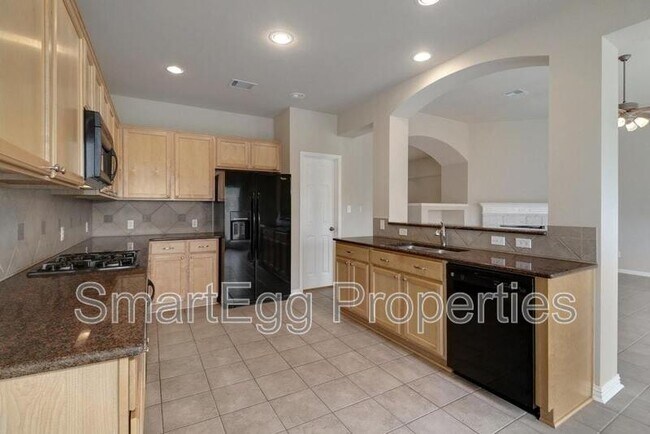 Building Photo - 1007 Linden Loop