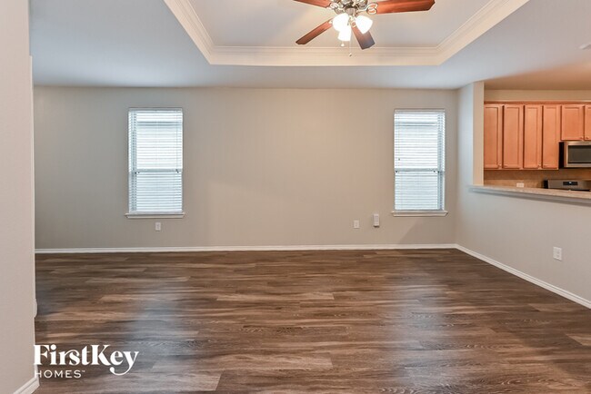 Building Photo - 14711 Myrtle Point Dr