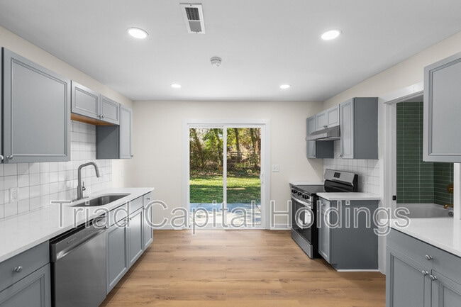 Building Photo - 432 Wiley Ave