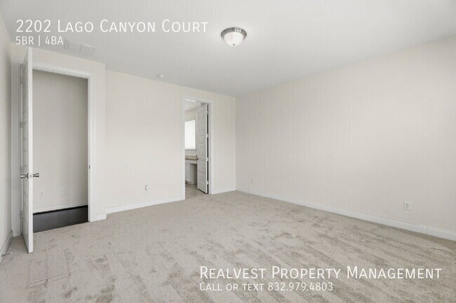 Building Photo - 2202 Lago Canyon Ct