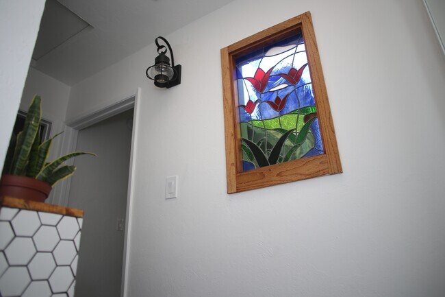 Building Photo - 521 Rialto Ave