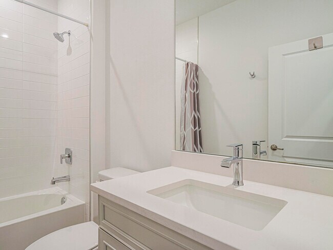 Building Photo - 11551 SW Viridian Blvd