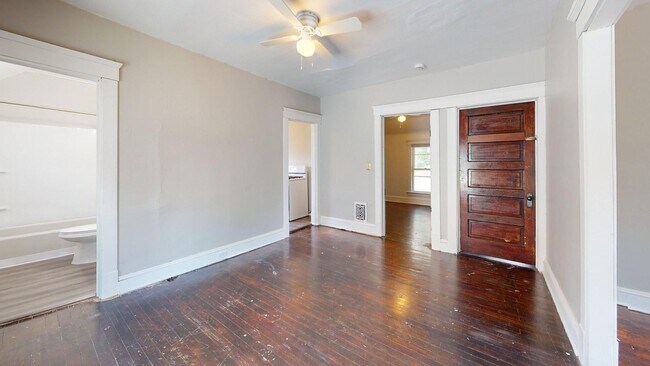 Building Photo - 3865 W 16th St