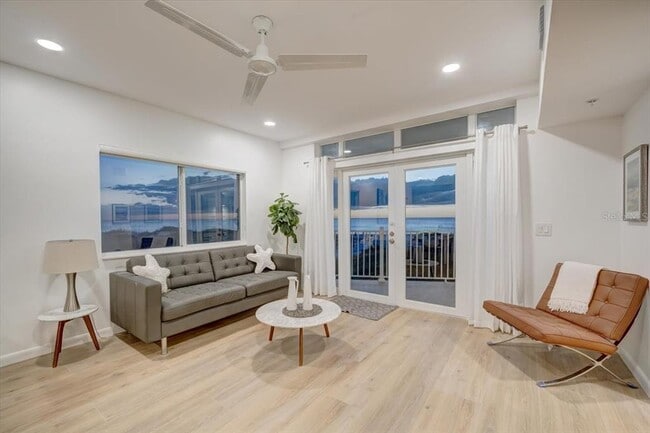 Building Photo - 17852 Lee Ave