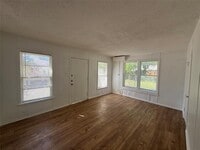 Building Photo - 4914 Donnelly Ave