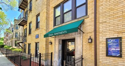 Building Photo - 931 W Dakin St