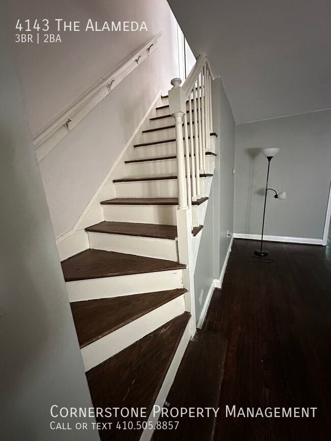 Building Photo - 3 Bed 1.5 Bath | $1500  | 4143 The Alameda...