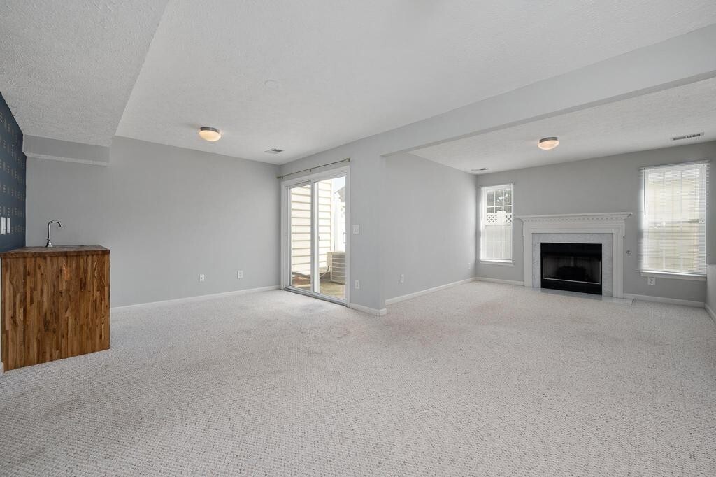 Building Photo - 7333 Althorp Way