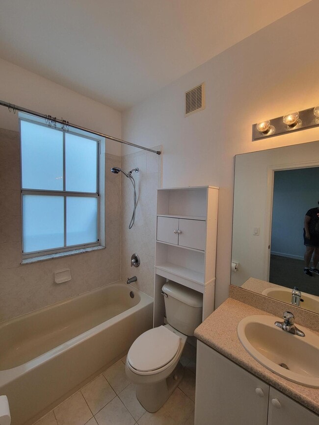 Building Photo - 3517 Shoma Ln