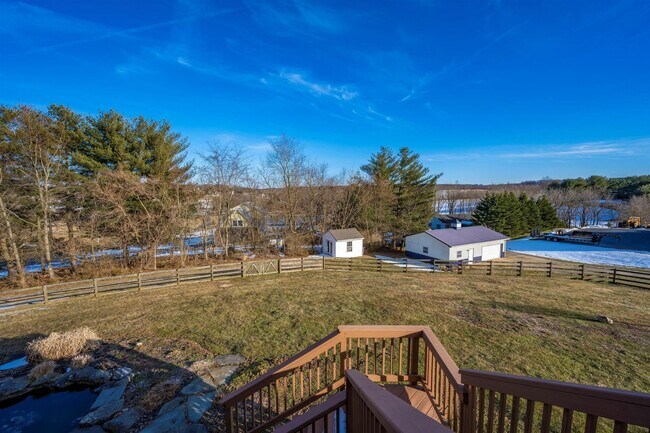 Building Photo - WELLER ESTATES