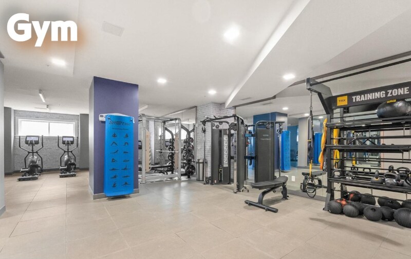 Building Photo - 635 Slaters Ln