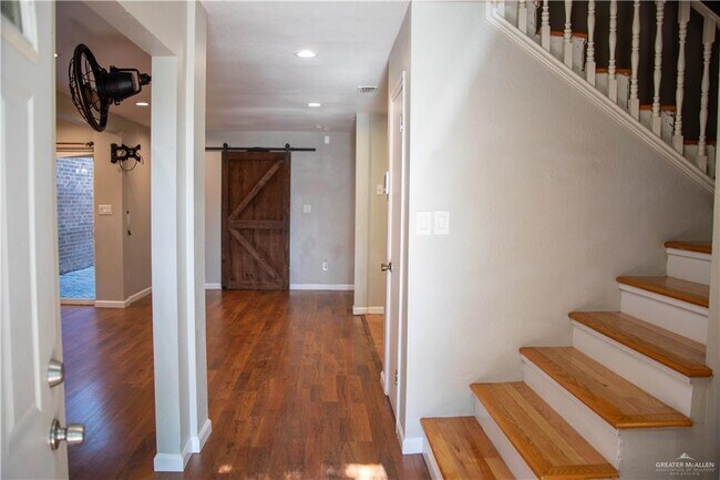 Building Photo - 18 S 41st St